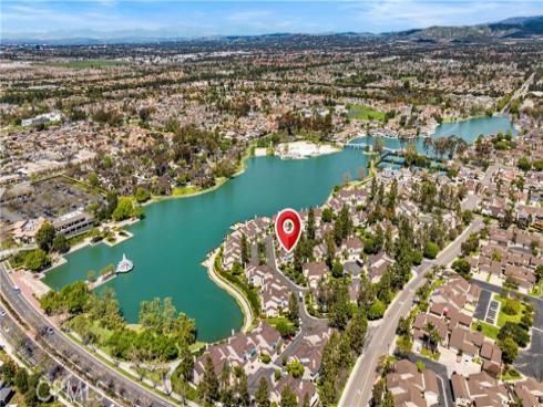 26 Lakefront 76 , Irvine, CA