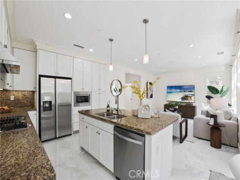 84 Plum Feather , Irvine, CA