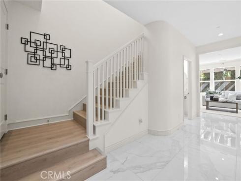 84 Plum Feather , Irvine, CA