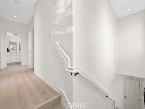 84 Plum Feather , Irvine, CA