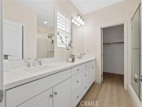 84 Plum Feather , Irvine, CA