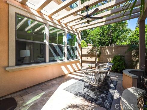 84 Plum Feather , Irvine, CA