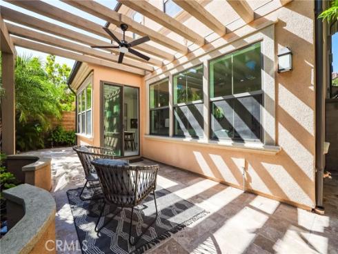 84 Plum Feather , Irvine, CA