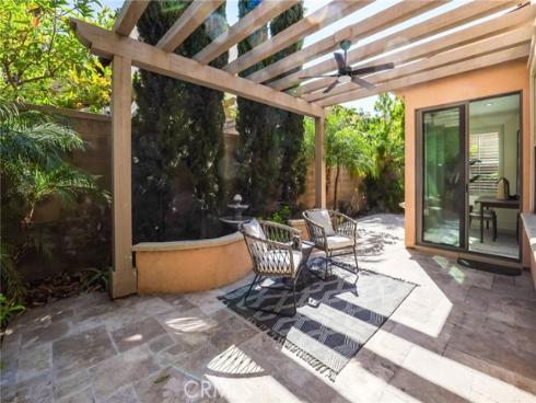 84 Plum Feather , Irvine, CA