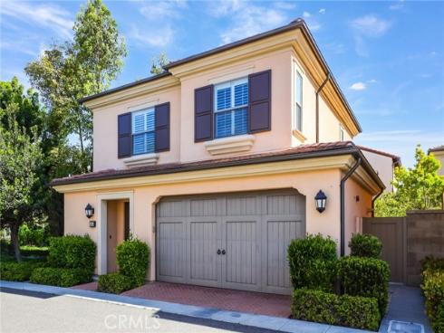 84 Plum Feather , Irvine, CA