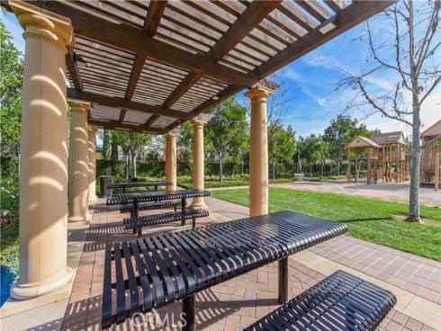 84 Plum Feather , Irvine, CA