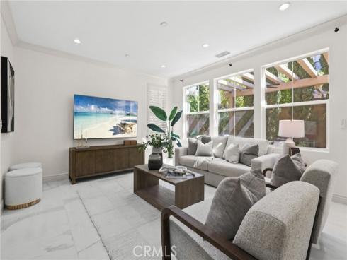 84 Plum Feather , Irvine, CA