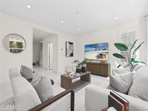 84 Plum Feather , Irvine, CA