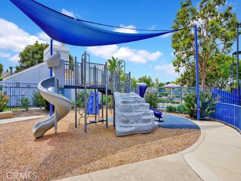 4 Abeto , Irvine, CA