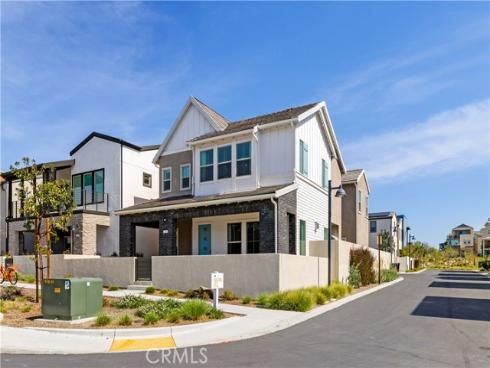 125 Bosal , Irvine, CA