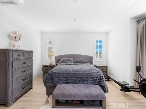 125 Bosal , Irvine, CA