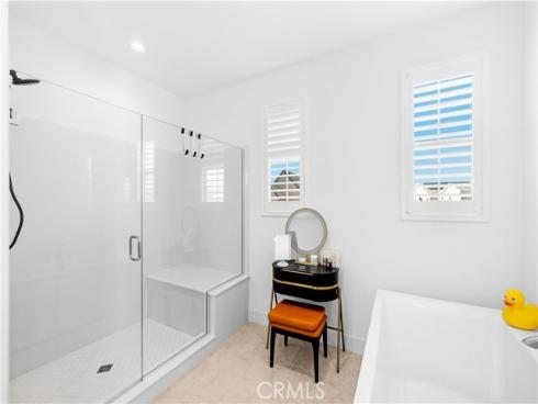 125 Bosal , Irvine, CA