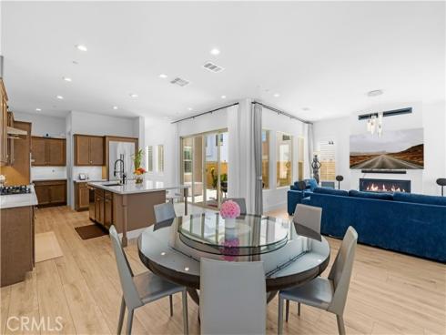 125 Bosal , Irvine, CA