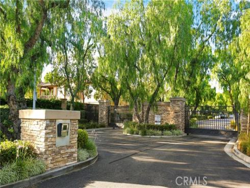 5  Bradford  , Irvine, CA