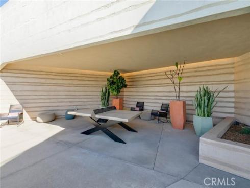 1075  Cadence  , Irvine, CA