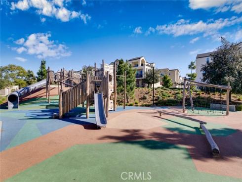 1075  Cadence  , Irvine, CA