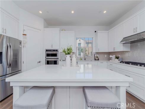 107 Trumpet Flower , Irvine, CA