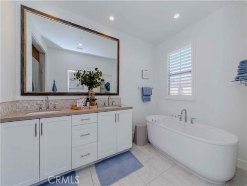 107 Trumpet Flower , Irvine, CA