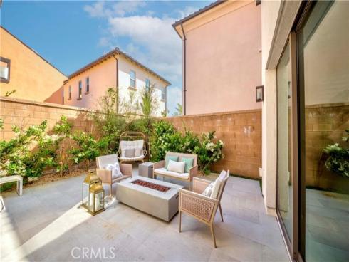 107 Trumpet Flower , Irvine, CA