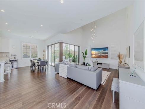 107 Trumpet Flower , Irvine, CA