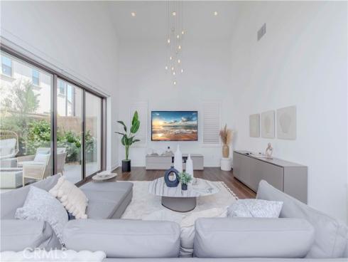 107 Trumpet Flower , Irvine, CA