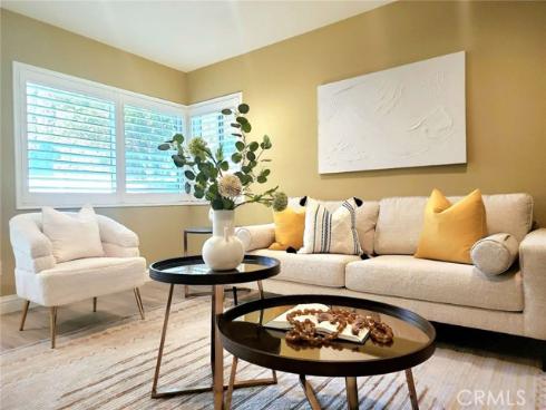 10 Pesaro , Irvine, CA