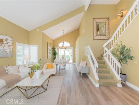 10 Pesaro , Irvine, CA