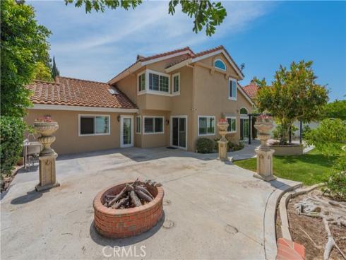 10 Pesaro , Irvine, CA