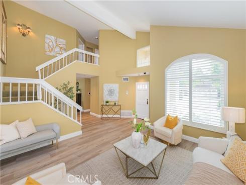 10 Pesaro , Irvine, CA