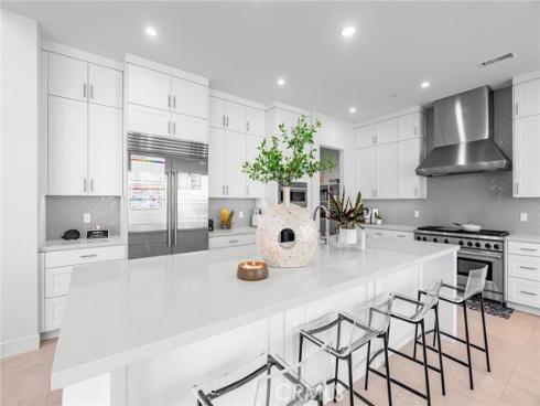 100 Bright Star , Irvine, CA