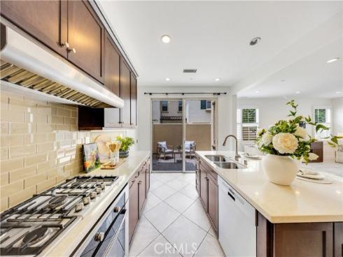 72 Fairymoss , Irvine, CA