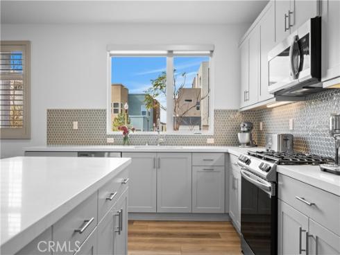 190 Abacus , Irvine, CA