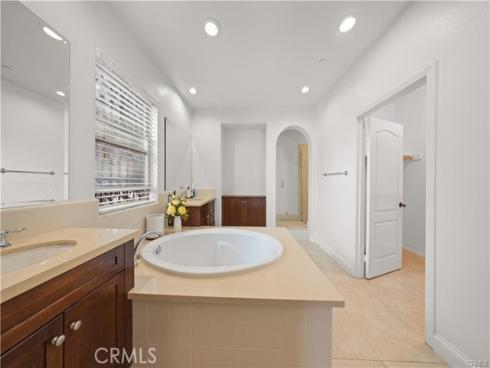 54 Great Lawn , Irvine, CA