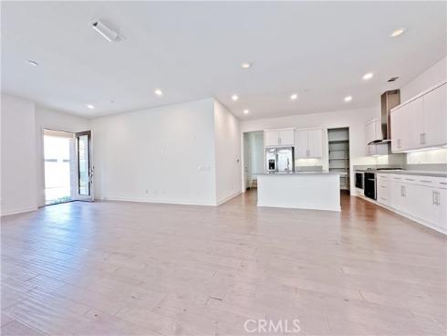 229 Radial , Irvine, CA