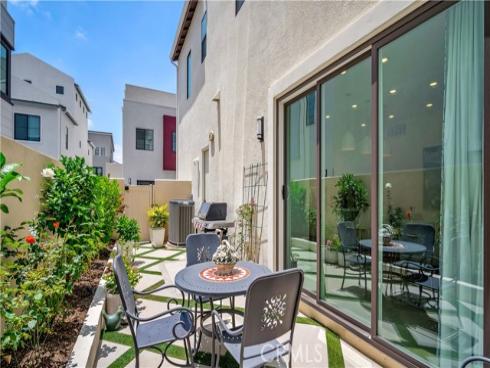 138 Yugen , Irvine, CA