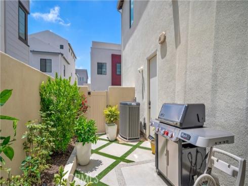 138 Yugen , Irvine, CA