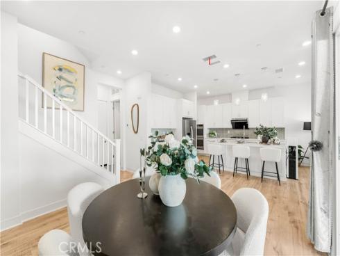 120 Yugen , Irvine, CA