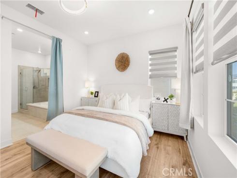 120 Yugen , Irvine, CA