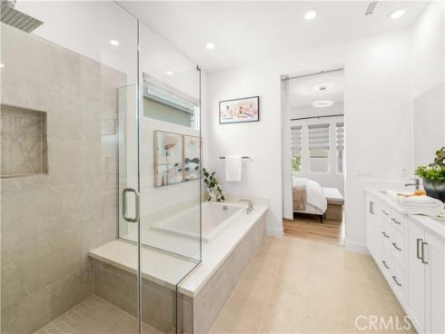 120 Yugen , Irvine, CA