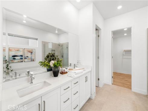 120 Yugen , Irvine, CA