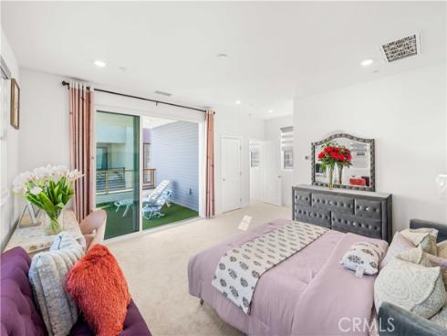 120 Yugen , Irvine, CA