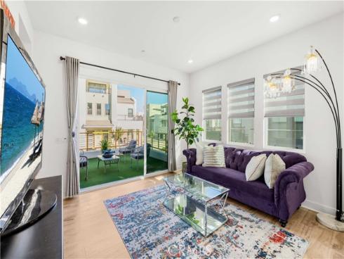 120 Yugen , Irvine, CA