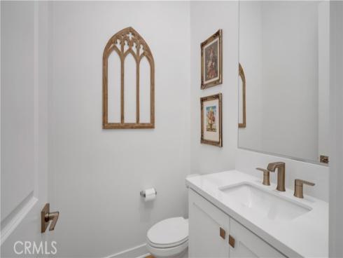 106  Culture  , Irvine, CA