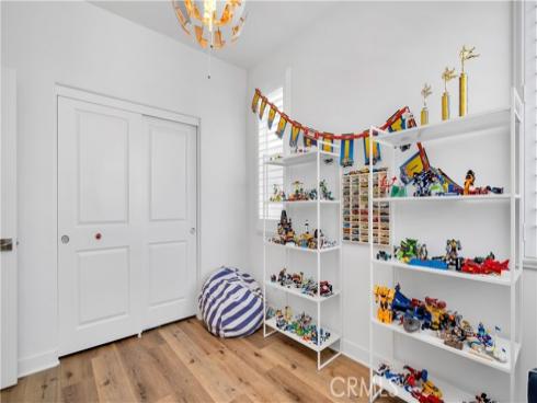 106  Culture  , Irvine, CA