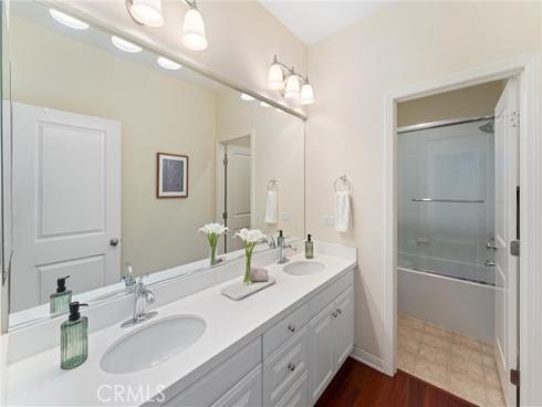 33 Lacebark , Irvine, CA