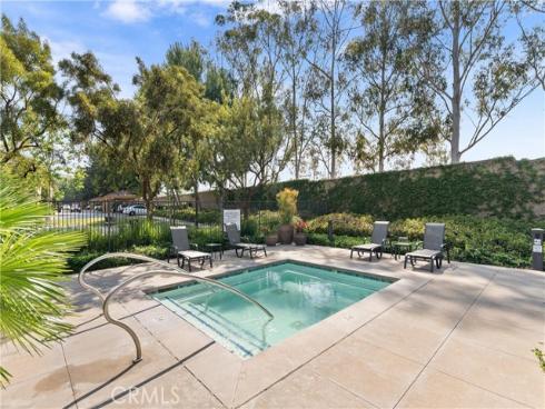 33 Lacebark , Irvine, CA