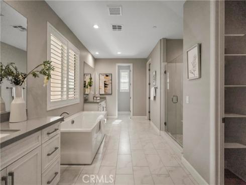 370 Sawbuck , Irvine, CA