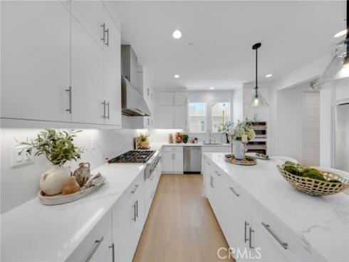 251 Tank , Irvine, CA