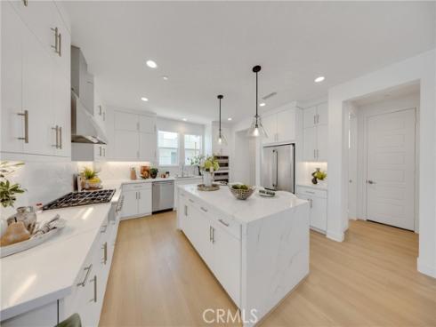 251 Tank , Irvine, CA