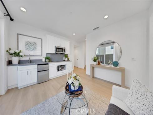 251 Tank , Irvine, CA